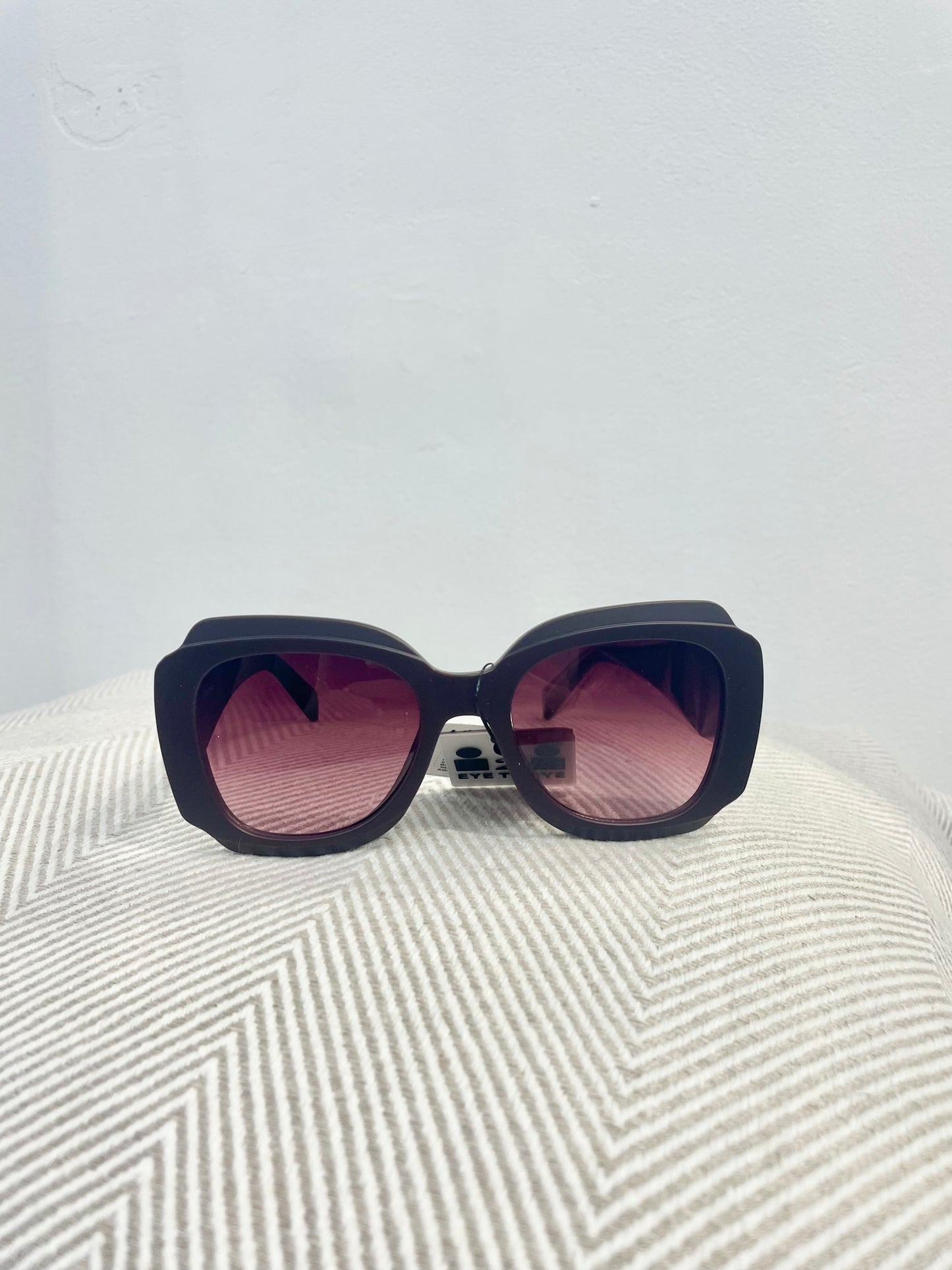 Fashion Sunglasses, Square Oval 2722 - available in more colours