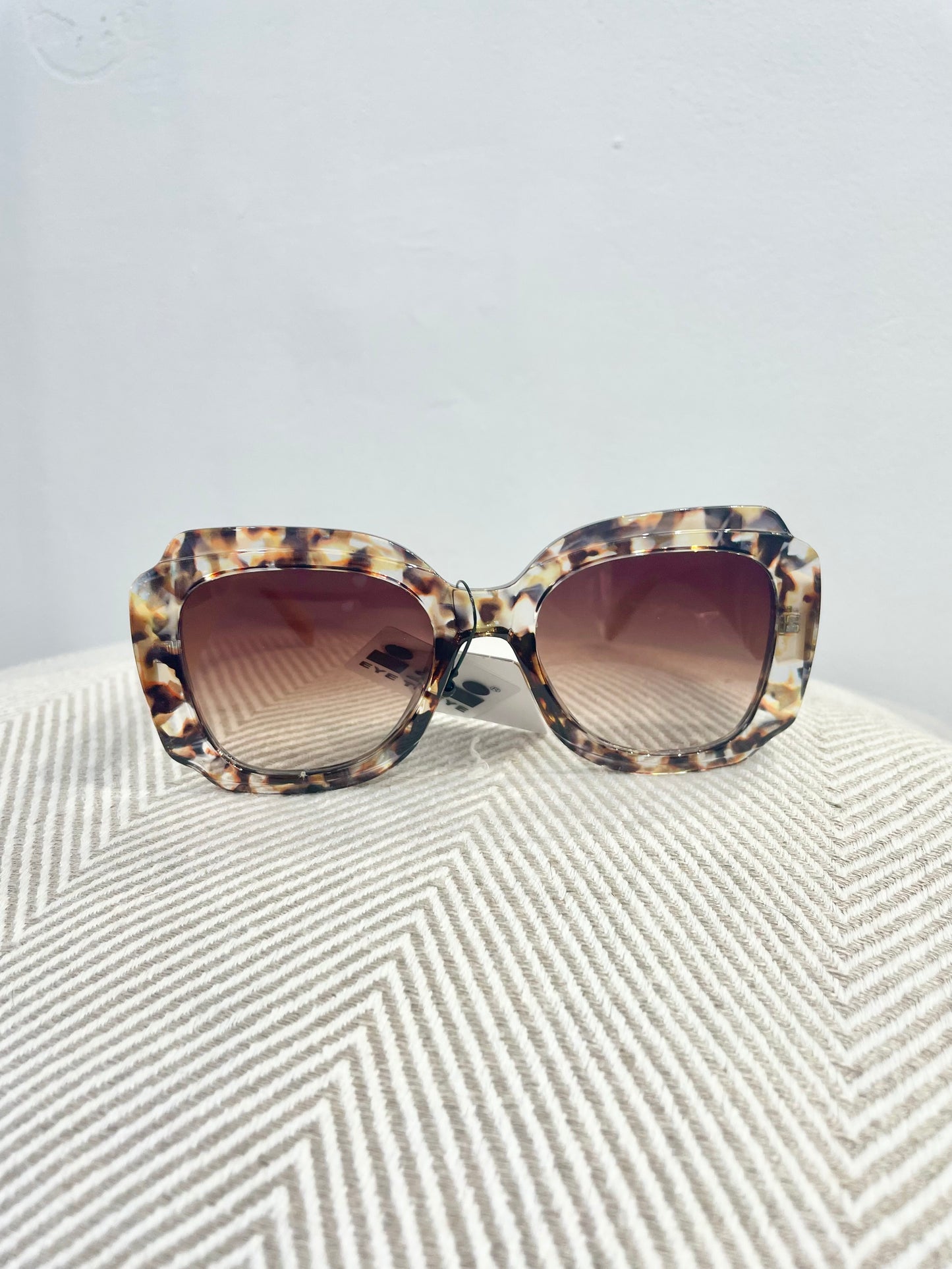 Fashion Sunglasses, Square Oval 2722 - available in more colours