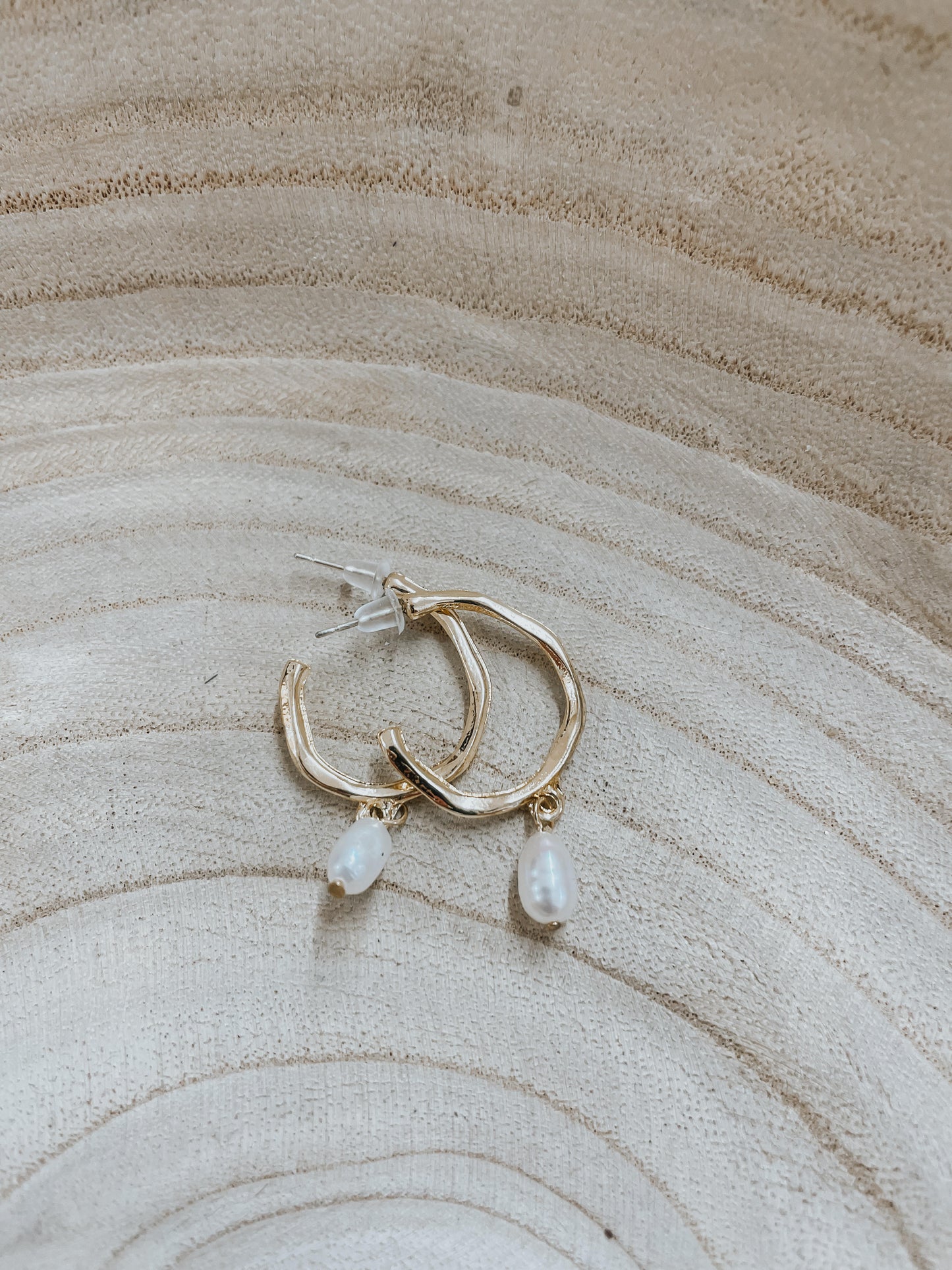 Freya Pearl Earrings