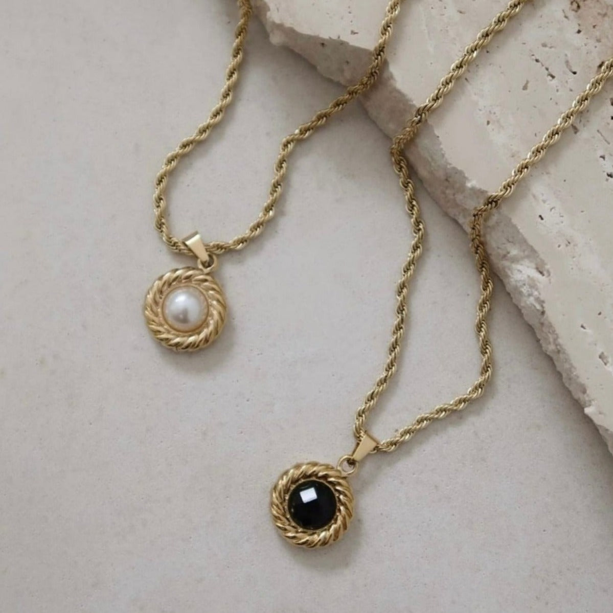 Alira Black Pendant Necklace