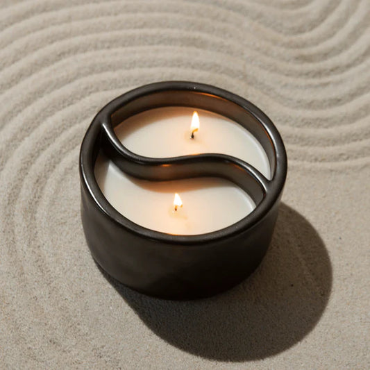 Black Ying & Yang Candle, Palo Santo & Cade