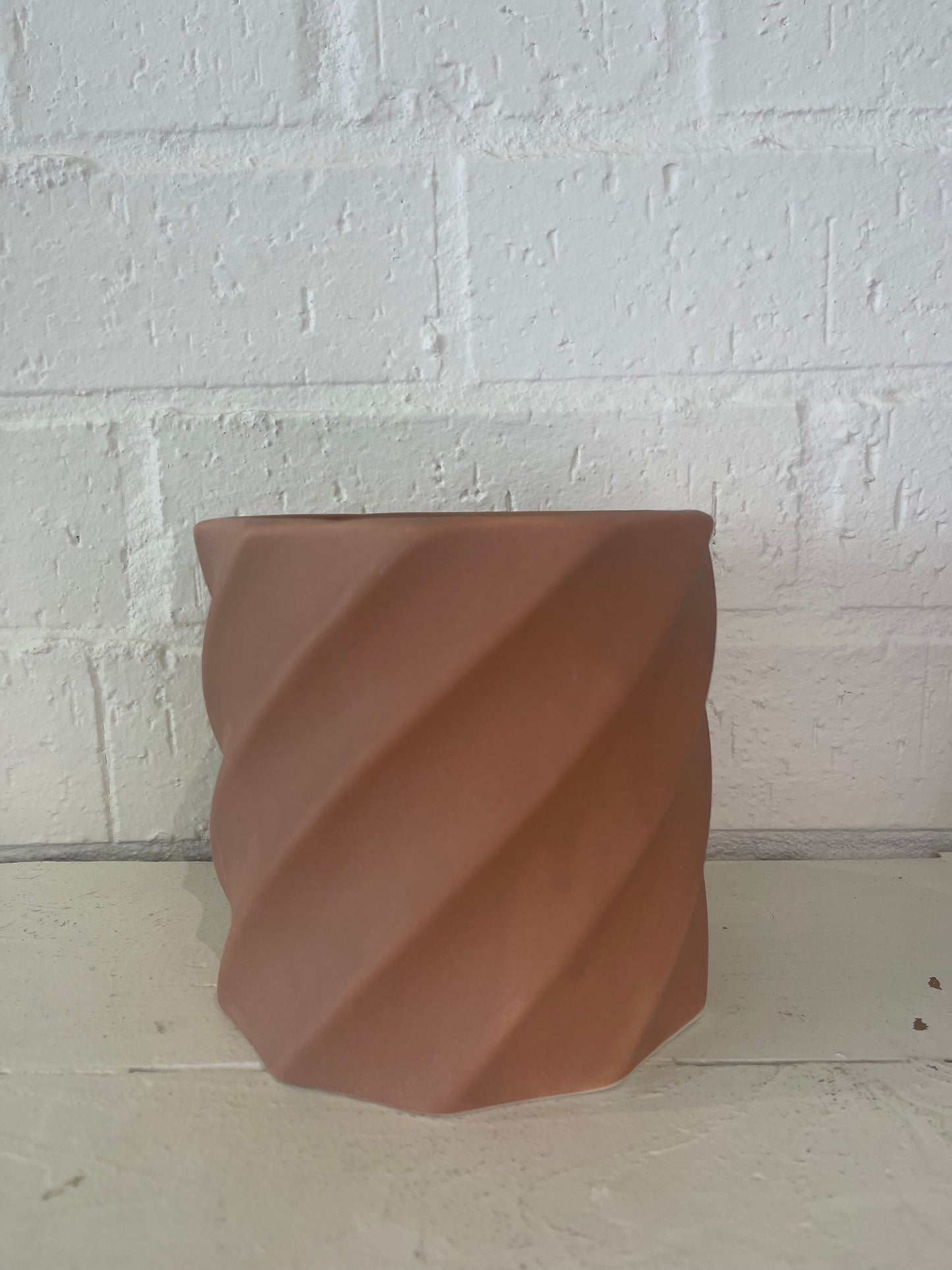 Simon Planter, Large - more colours available